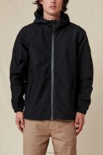 Globe Brand negro chaqueta de spray rompedor 68L0T334 ropa